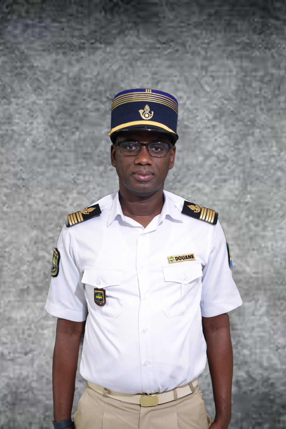 William Max Ollende Aplogan